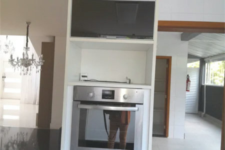 Casa à venda ou para alugar com 4 suítes em Chácaras São Carlos, Cotia, SP