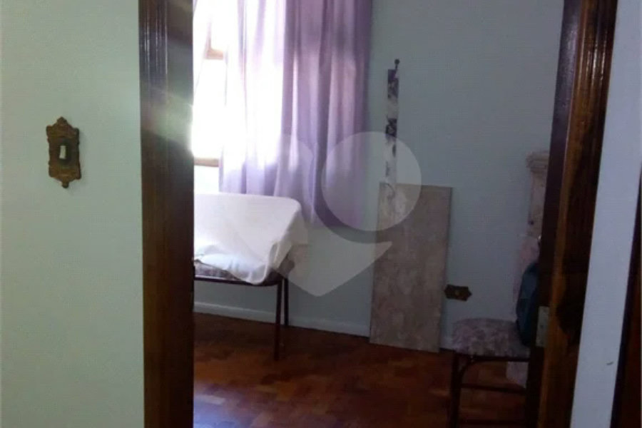 Sobrado à venda com 3 quartos, sendo 1 suíte,  em Tremembé, São Paulo, SP