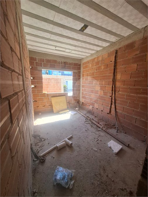 Casa à venda com 2 quartos, sendo 1 suíte,  no condomínio Campina Grande, Rio de Janeiro - RJ