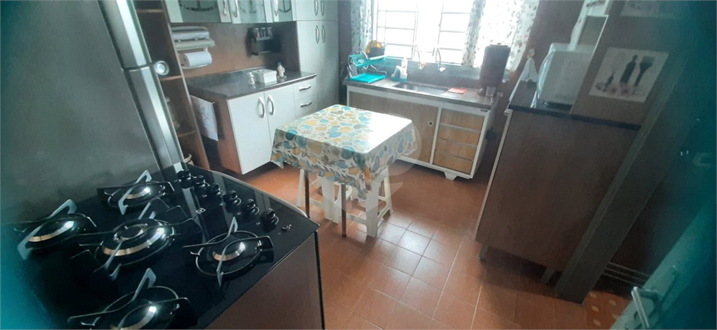 Sobrado à venda com 4 quartos, sendo 1 suíte, em Jardim Brasil (zona Norte), São Paulo, SP