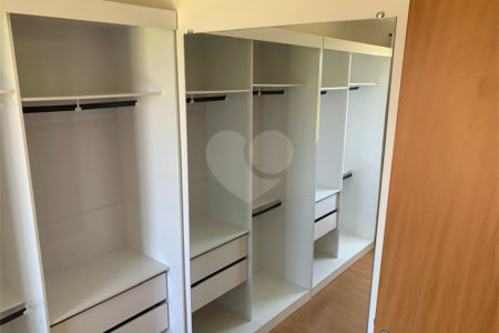 Apartamento a venda no condomínio Monte Berlim
