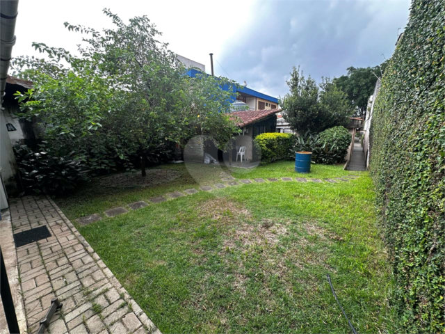 Casa à venda com 3 quartos, sendo 1 suíte,  em Planalto Paulista, São Paulo, SP