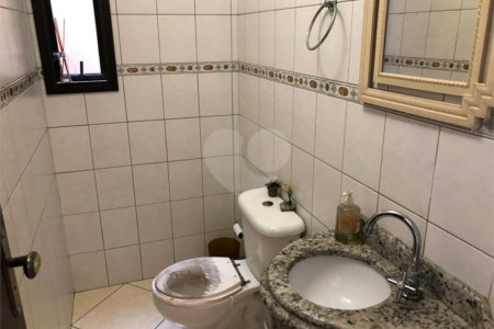 Casa à venda com 3 quartos, sendo 1 suíte, em Nova Petrópolis, São Bernardo do Campo, SP