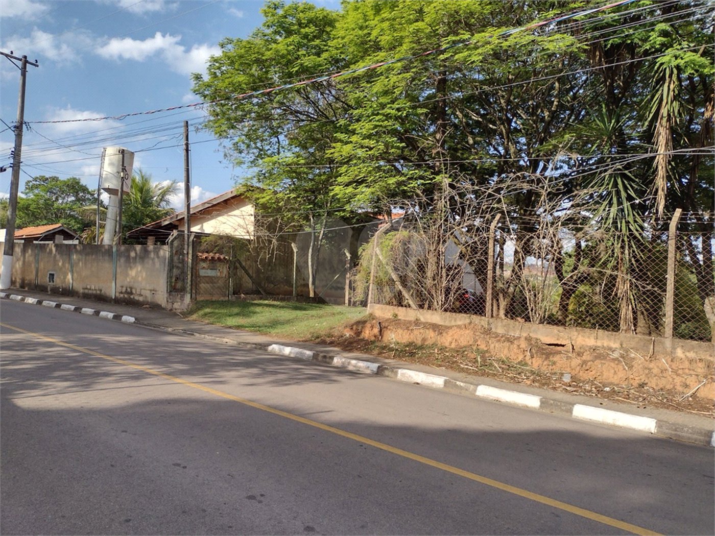Terreno à venda em Pinheirinho, Vinhedo, SP
