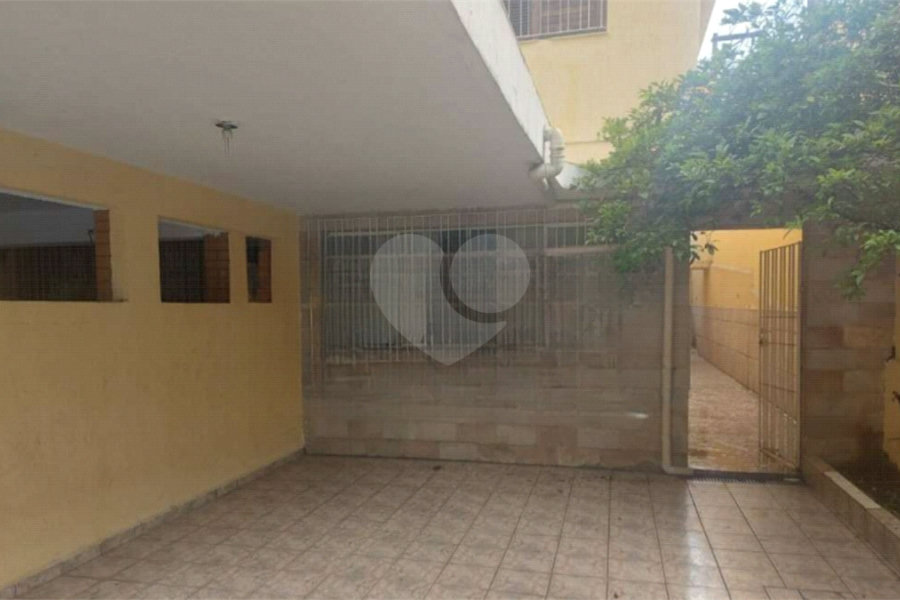 Sobrado à venda com 3 quartos, sendo 1 suíte, em Parque Edu Chaves, São Paulo, SP