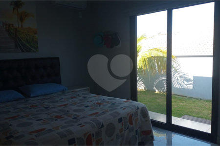 Casa à venda com 3 quartos, sendo 1 suíte,  no condomínio Village da Serra, Araçoiaba da Serra - SP