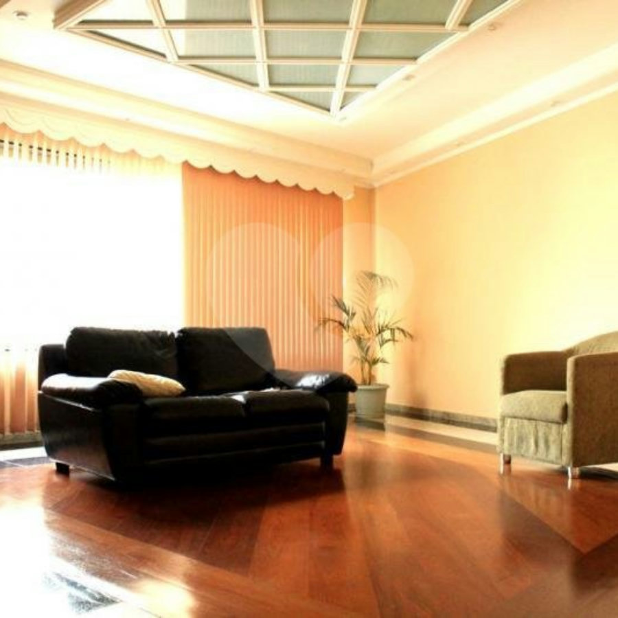 Casa Térrea à venda com 4 suítes em Jardim Franca, São Paulo, SP