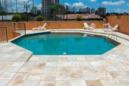 Apartamento à venda com 3 quartos, sendo 1 suíte,  em Vila Gomes, São Paulo, SP