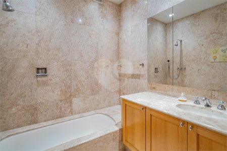 Apartamento à venda com 4 suítes em Jardim Paulistano, São Paulo, SP