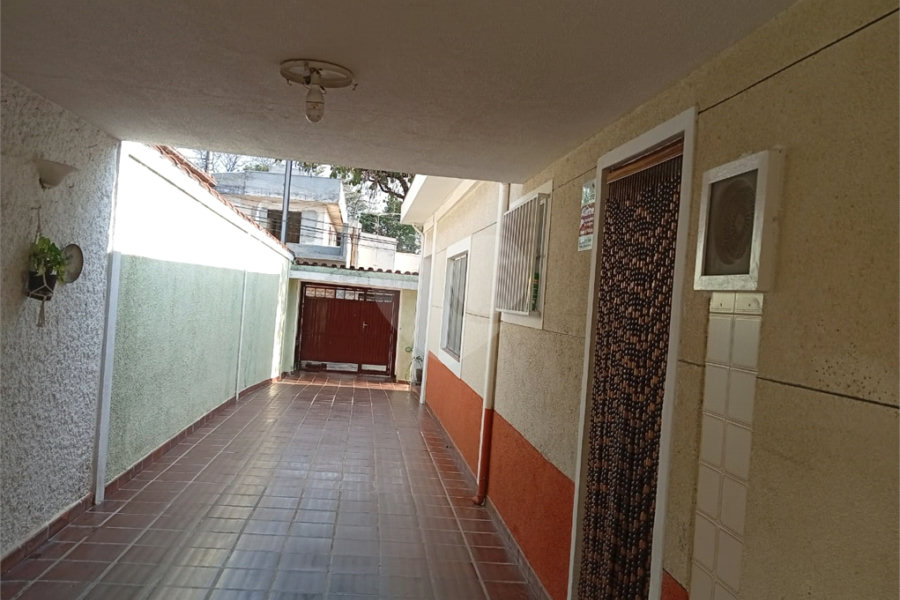 Casa Térrea à venda com 4 quartos, sendo 1 suíte, em Jardim Regina, São Paulo, SP