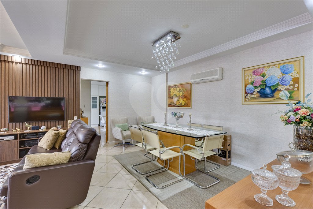 Apartamento à venda com 3 quartos, sendo 2 suítes, em Santo Amaro, São Paulo, SP