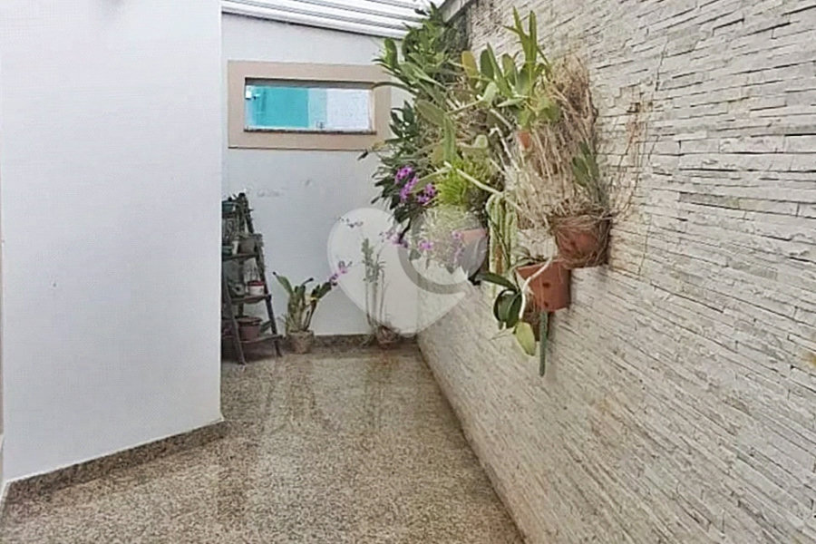 Sobrado à venda com 3 suítes em Jardim Virginia Bianca, São Paulo, SP