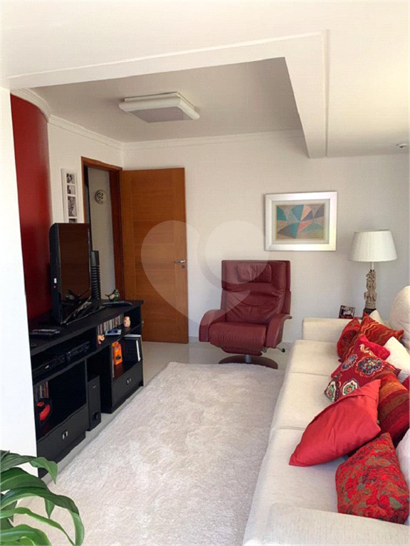 Apartamento à venda com 3 quartos, sendo 1 suíte, em Água Fria, São Paulo, SP