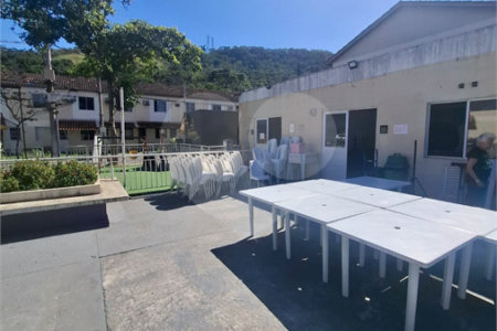 Casa à venda com 2 quartos, sendo 1 suíte, no condomínio Clube Caminho do Park, Rio de Janeiro - RJ