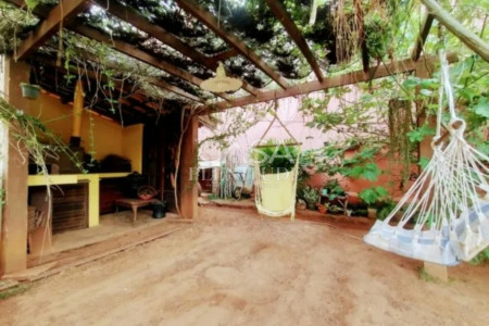 Chácara à venda com 2 suítes em Araçoiaba da Serra, SP