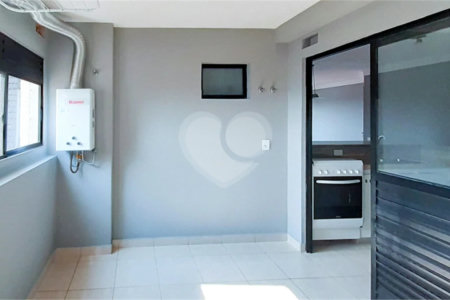 Apartamento para alugar com 3 quartos, sendo 1 suíte, em Alto da Boa Vista, São Paulo, SP
