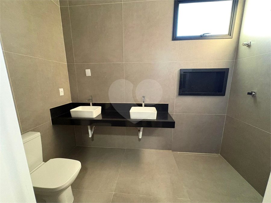 Casa à venda com 3 suítes em Residencial Tivoli, Araraquara, SP