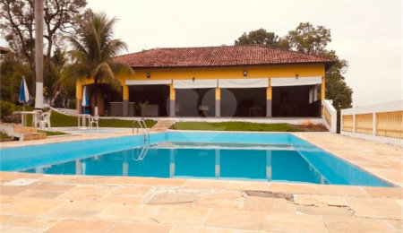 Sítio à venda com 6 suítes em Vila Zalla, Laranjal Paulista, SP
