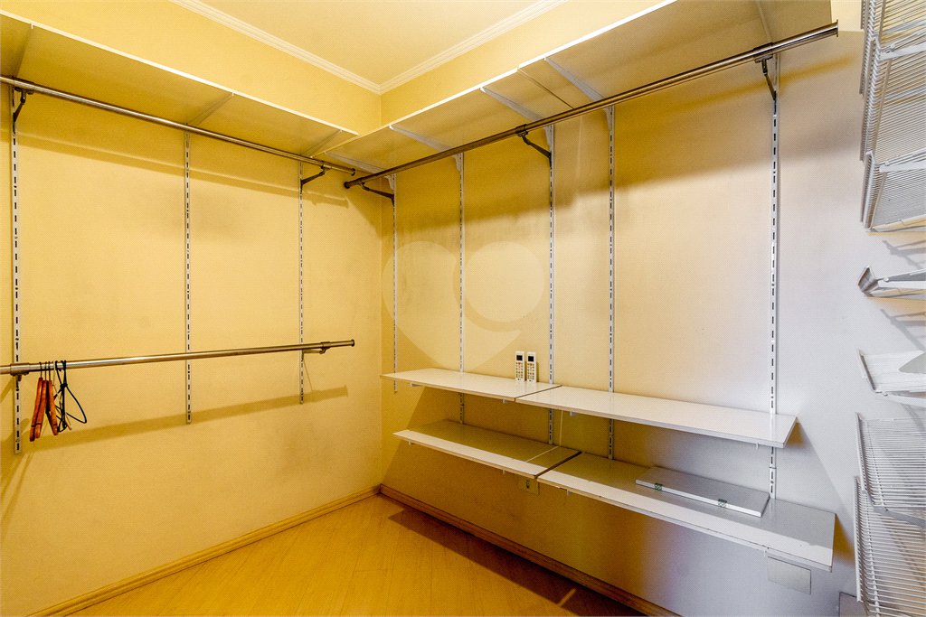 Casa à venda com 3 quartos, sendo 1 suíte, em São Judas, São Paulo, SP