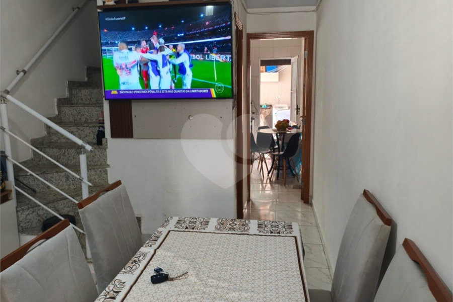 Sobrado à venda com 3 quartos, sendo 1 suíte, em Tremembé, São Paulo, SP