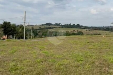 Terreno à venda no condomínio Village Saint Charbel, Araçoiaba da Serra - SP
