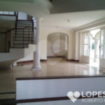 Casa à venda com 6 quartos, sendo 2 suítes, no condomínio Lago Azul Residencial e Golfe, Araçoiaba da Serra - SP