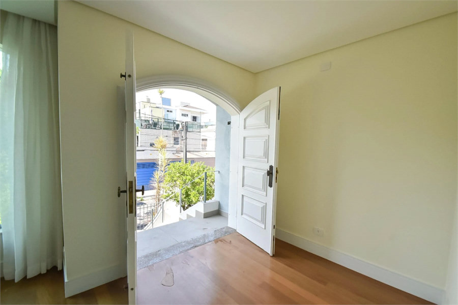Casa para alugar com 5 suítes em Vila Mariana, São Paulo, SP