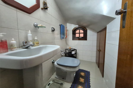 Sobrado à venda com 3 quartos, sendo 1 suíte, em Jardim Sarah, São Paulo, SP