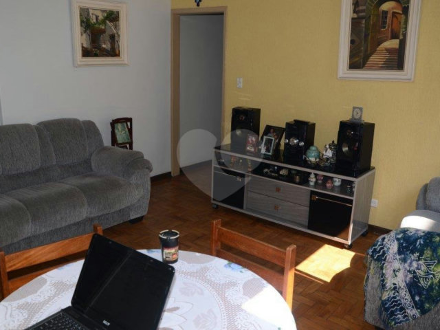 Apartamento à venda com 2 quartos, sendo 1 suíte,  em Itararé, São Vicente, SP