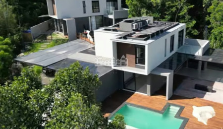 Casa à venda com 3 suítes no condomínio Lá Reserva Atibaia, Atibaia - SP