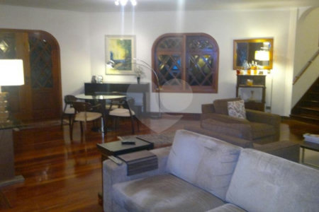Casa à venda com 5 suítes em Jardim Marajoara, São Paulo, SP