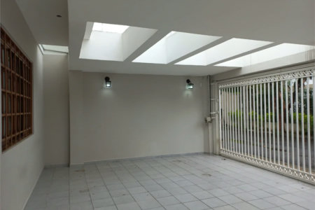 Sobrado à venda com 4 quartos, sendo 3 suítes,  em Cidade São Francisco, São Paulo, SP