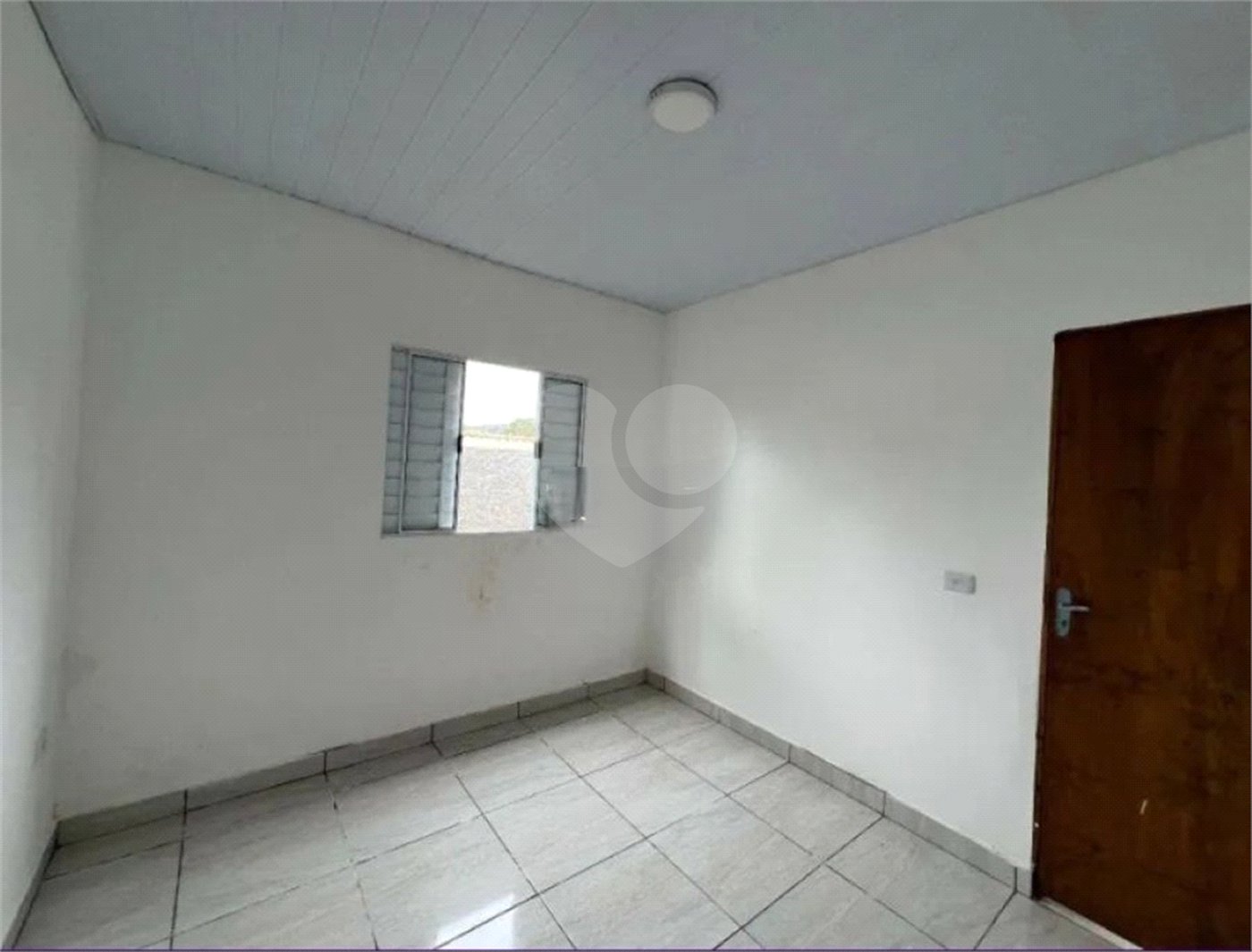 Casa Térrea à venda com 2 quartos em Vila Santa Helena, Atibaia, SP