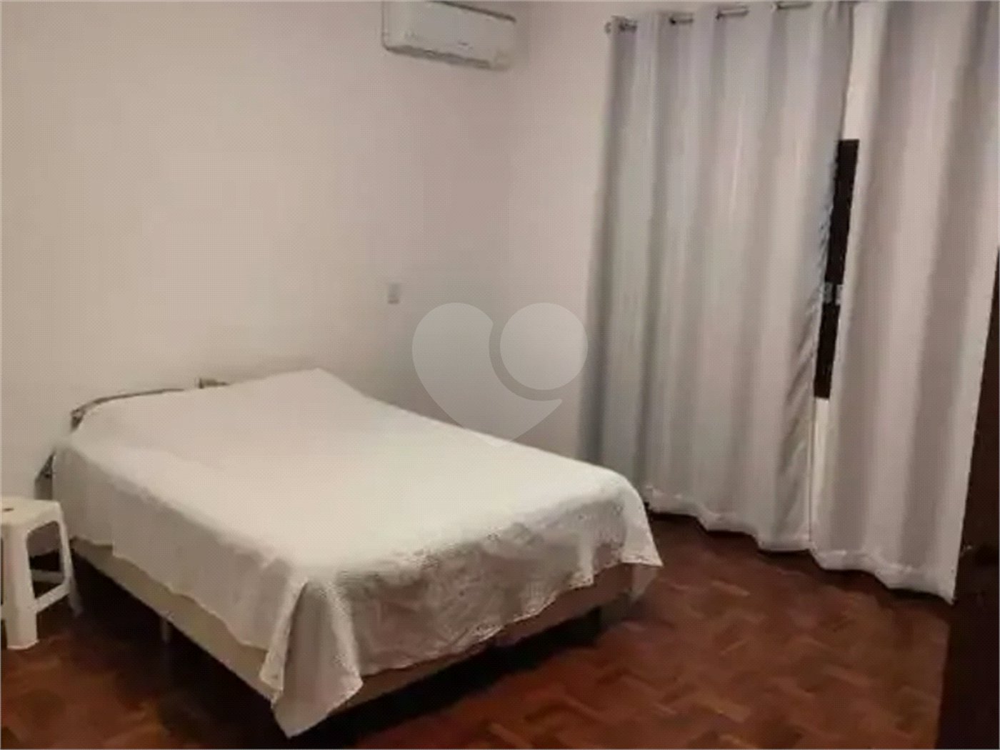 Sobrado à venda com 4 quartos, sendo 2 suítes, em Lapa, São Paulo, SP