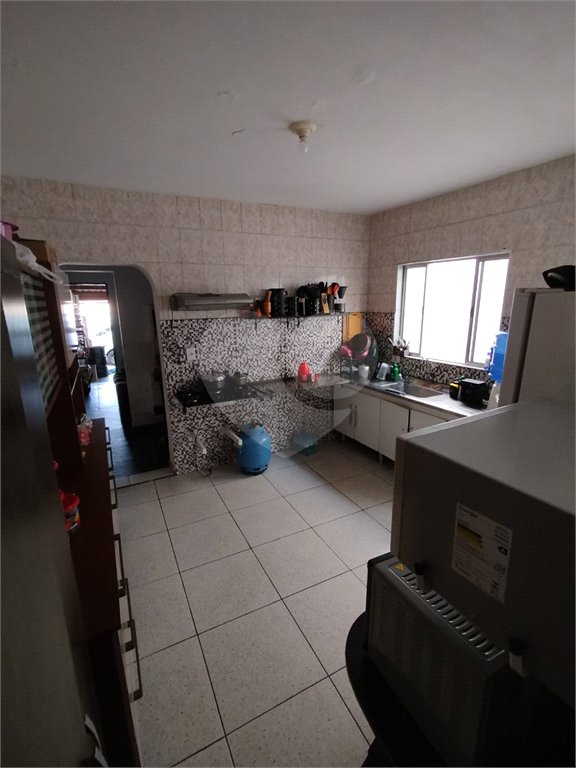 Casa à venda com 2 quartos, sendo 1 suíte,  em Jardim Layr, Mogi das Cruzes, SP