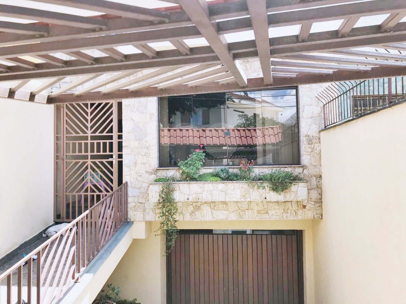 Sobrado à venda com 4 quartos em Parque Vitória, São Paulo, SP