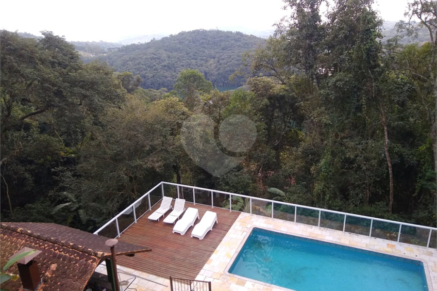 Casa à venda com 4 suítes no condomínio Alpes da Cantareira, Mairiporã - SP