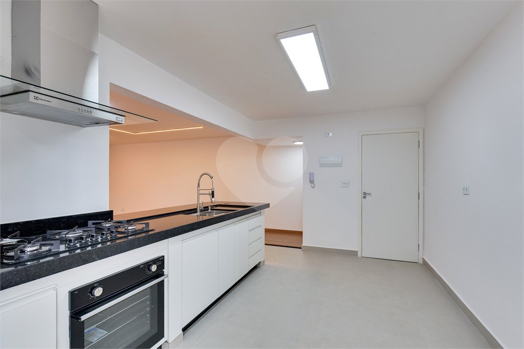 Apartamento à venda com 2 quartos, sendo 1 suíte, em Santo Amaro, São Paulo, SP