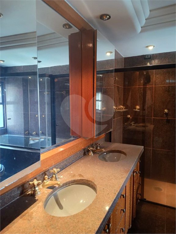 Apartamento à venda com 3 suítes em Vila Suzana, São Paulo, SP