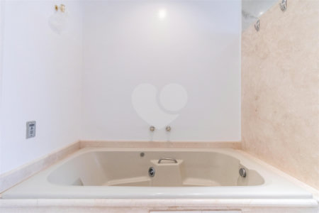 Apartamento à venda ou para alugar com 4 suítes em Vila Andrade, São Paulo, SP