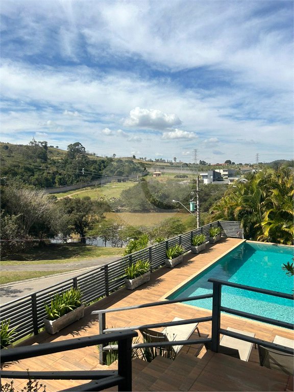 Casa à venda com 3 suítes no condomínio Campo de Toscana, Vinhedo - SP