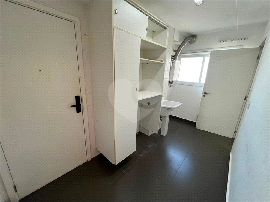 Apartamento à venda ou para alugar com 3 suítes em Santa Teresinha, São Paulo, SP