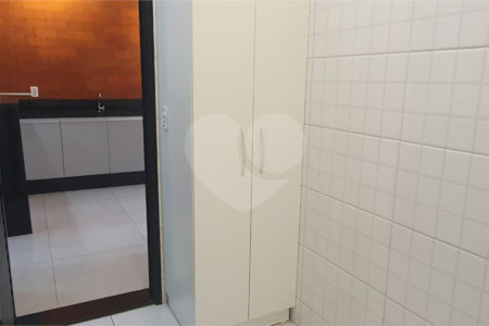 Casa à venda com 3 quartos, sendo 1 suíte,  no condomínio Reserva das Paineiras, Itapetininga - SP