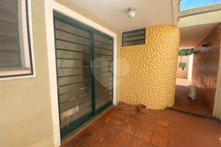 Casa à venda com 3 quartos em Jardim do Carmo, Araraquara, SP