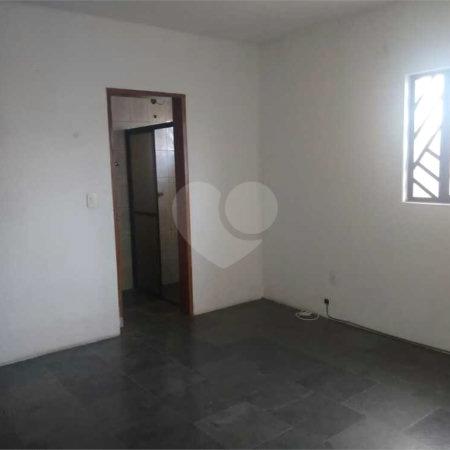 Sobrado à venda com 3 quartos, sendo 1 suíte, em Jardim Santa Luiza, Sorocaba, SP