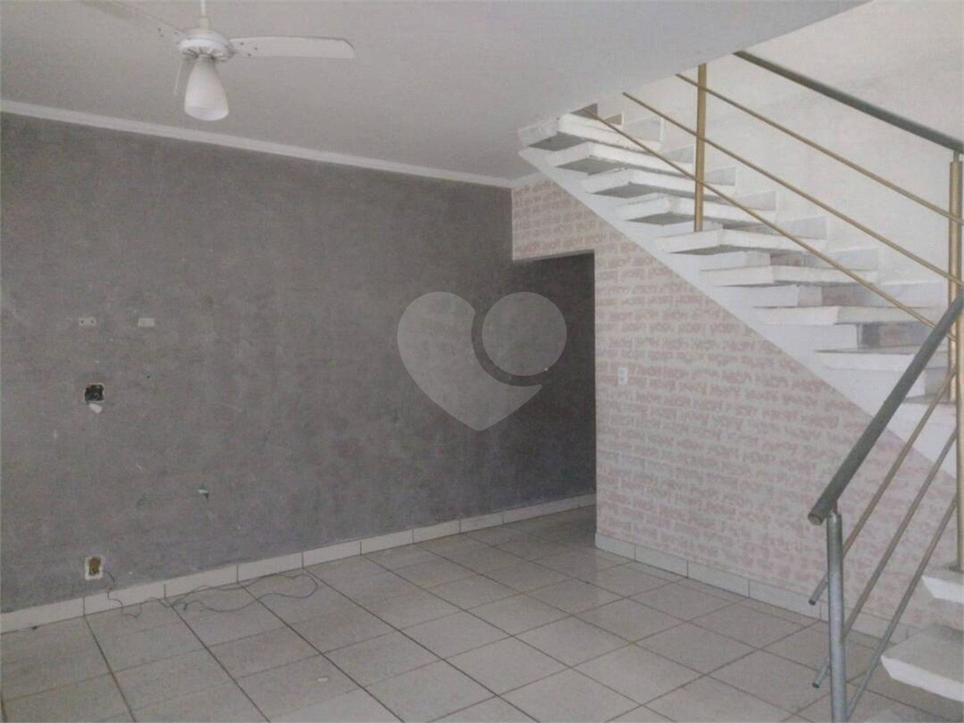 Casa à venda com 5 quartos, sendo 1 suíte, em Jardim Márcia, Suzano, SP
