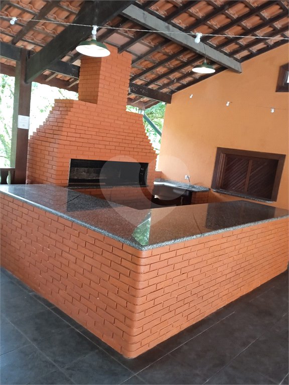 Chácara à venda com 10 quartos, sendo 2 suítes, em Mombaça, São Roque, SP