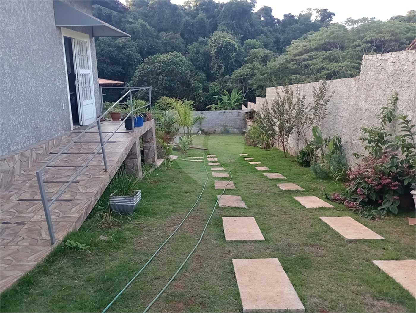 Chácara à venda com 5 quartos, sendo 1 suíte, em Jardim Marabá, Itapetininga, SP