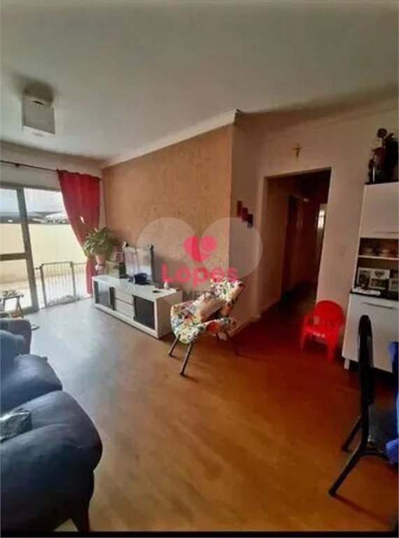 Apartamento à venda com 3 quartos, sendo 1 suíte,  em Jardim dos Estados, Taubaté, SP
