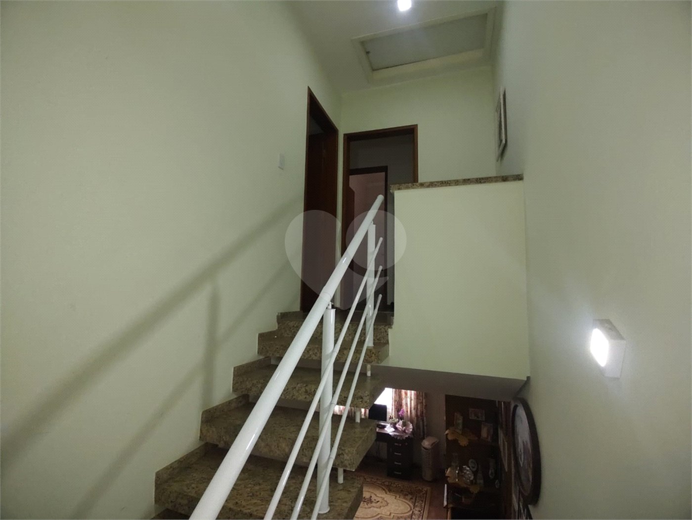Casa à venda com 3 suítes no condomínio Morada das Hortênsias, São Paulo - SP